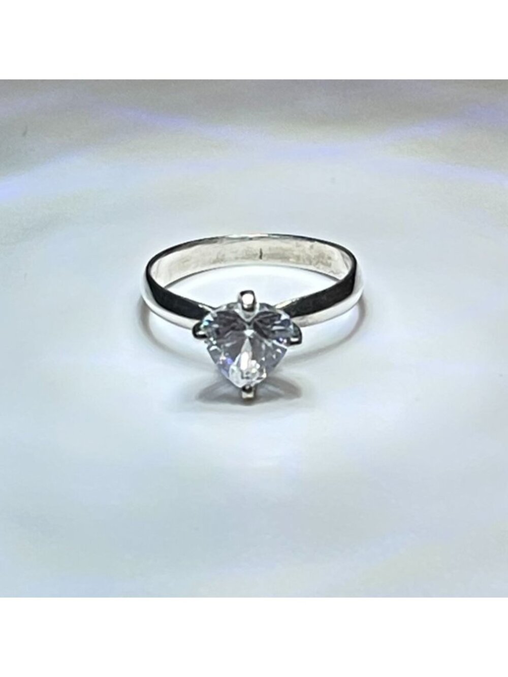Minimalist Heart Crystal Stone Solitaire Ring High Polish Silver Tone Band Size